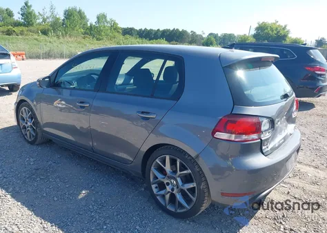 2013 Volkswagen Gti 4-Door z USA, uszkodzony, nr VIN WVWHD7AJ0DW117443